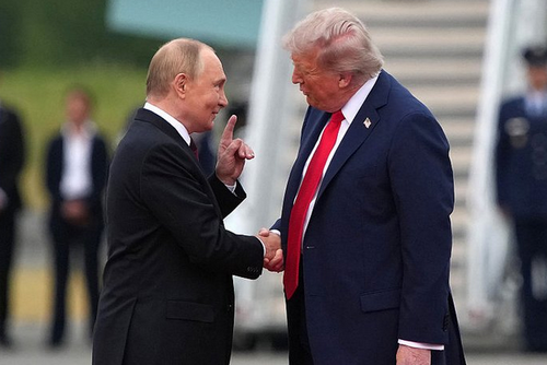 Путін заявив, що обговорював новий «мирний план» США ще до Аляски